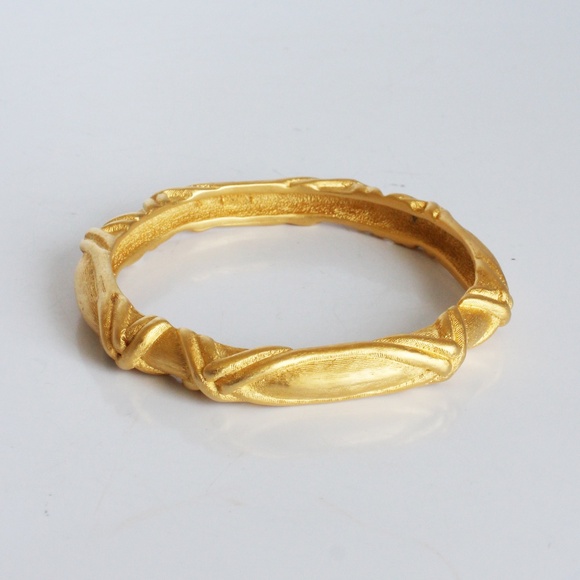 Givenchy Bracelet Bangle Gold Metal Textured Abstract Vintage 80s Jewelry - Picture 9 of 13